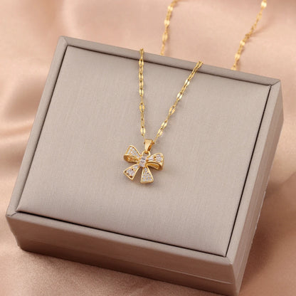 Bow necklace